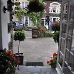 ゲストハウス The Westbourne 4*