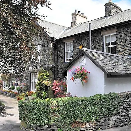 The Westbourne 4* באונס-און-ווינדרמיר
