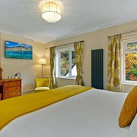 The Westbourne בית הארחה