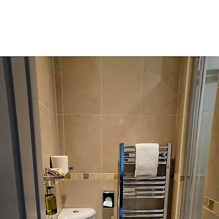 The Westbourne בית הארחה