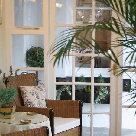 The Westbourne Konukevi 4*